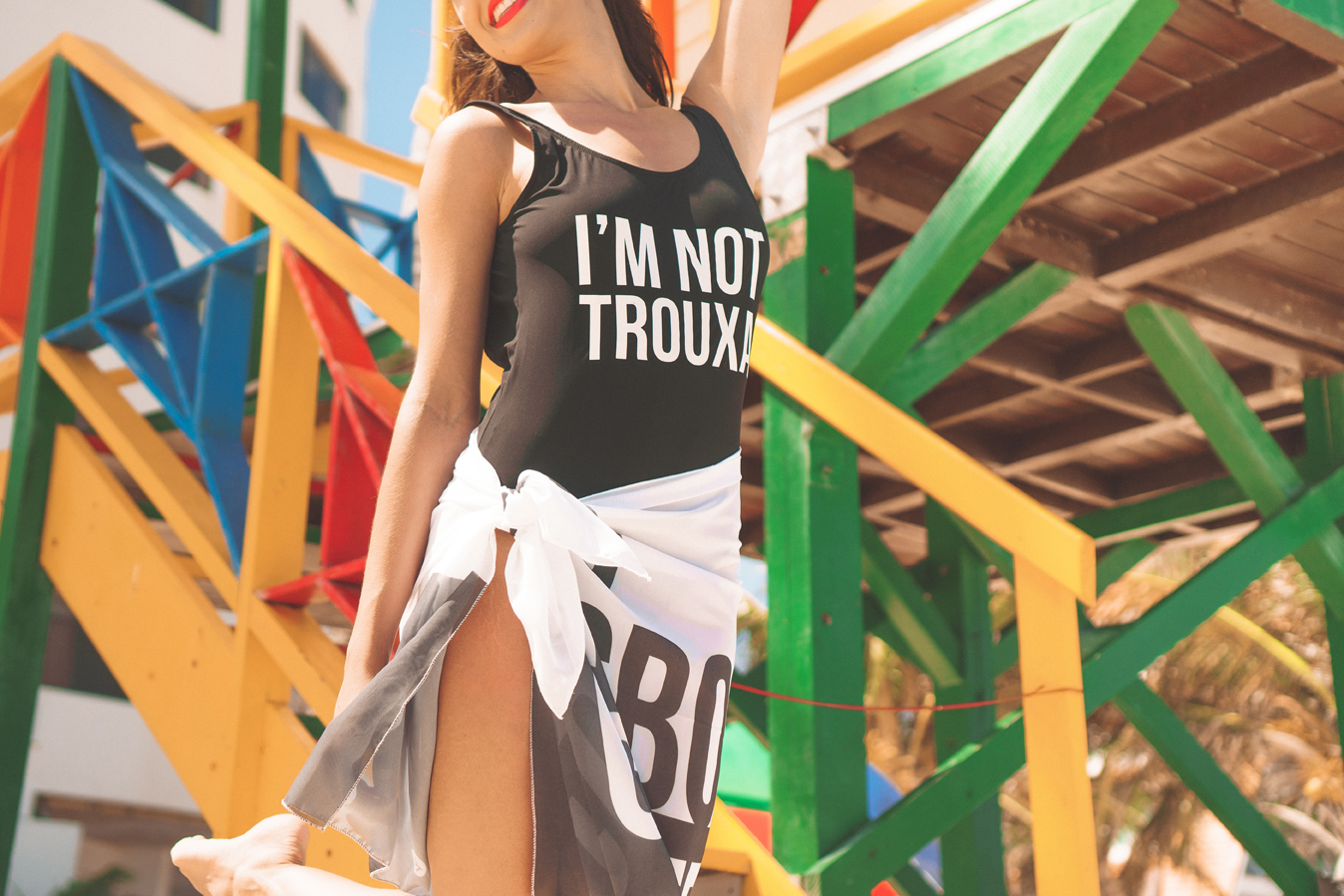 Editorial T-Shirt Factory no Caribe